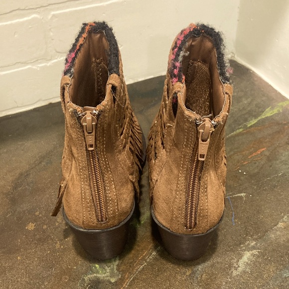 Mudd Brown Suede Fringe Boho Booties - Picture 3 of 5